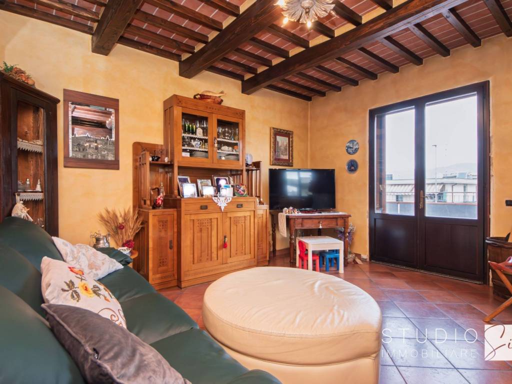 Appartamento a Pistoia in Via Angiola Borgioli - Foto 3