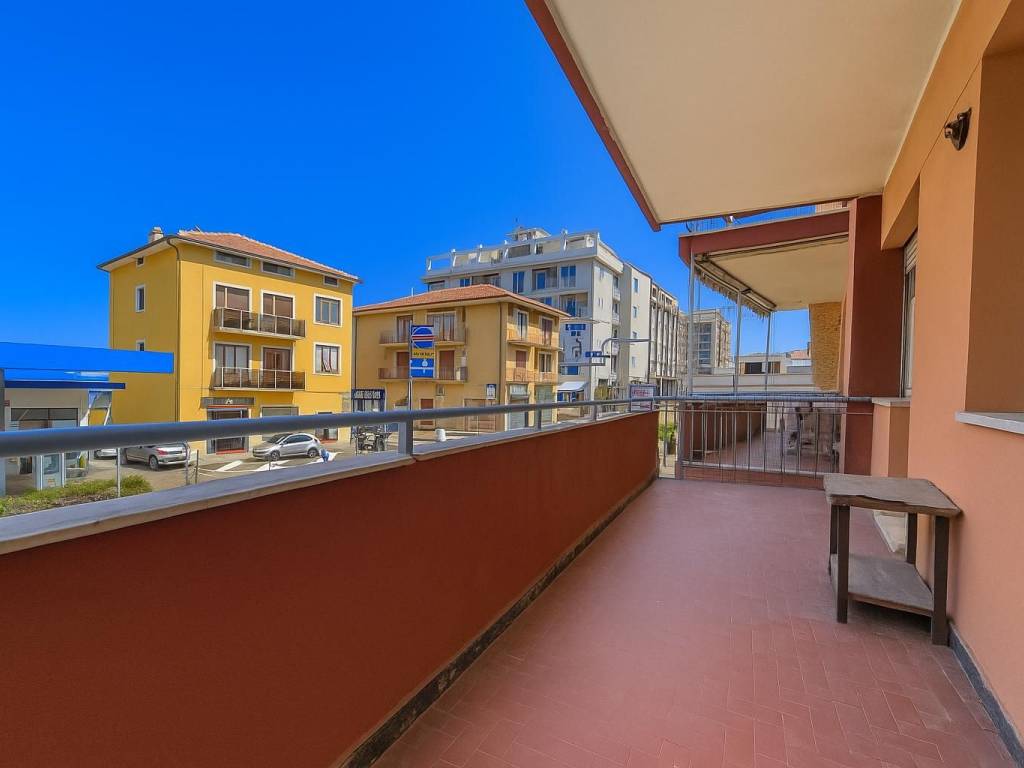 Appartamento a Pietra ligure in Corso Italia - Foto 2