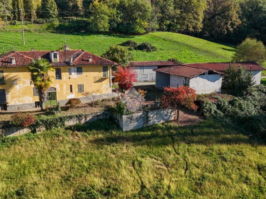 Casa indipendente a Saluzzo in Via Terre Rosse, 9 - Foto 2