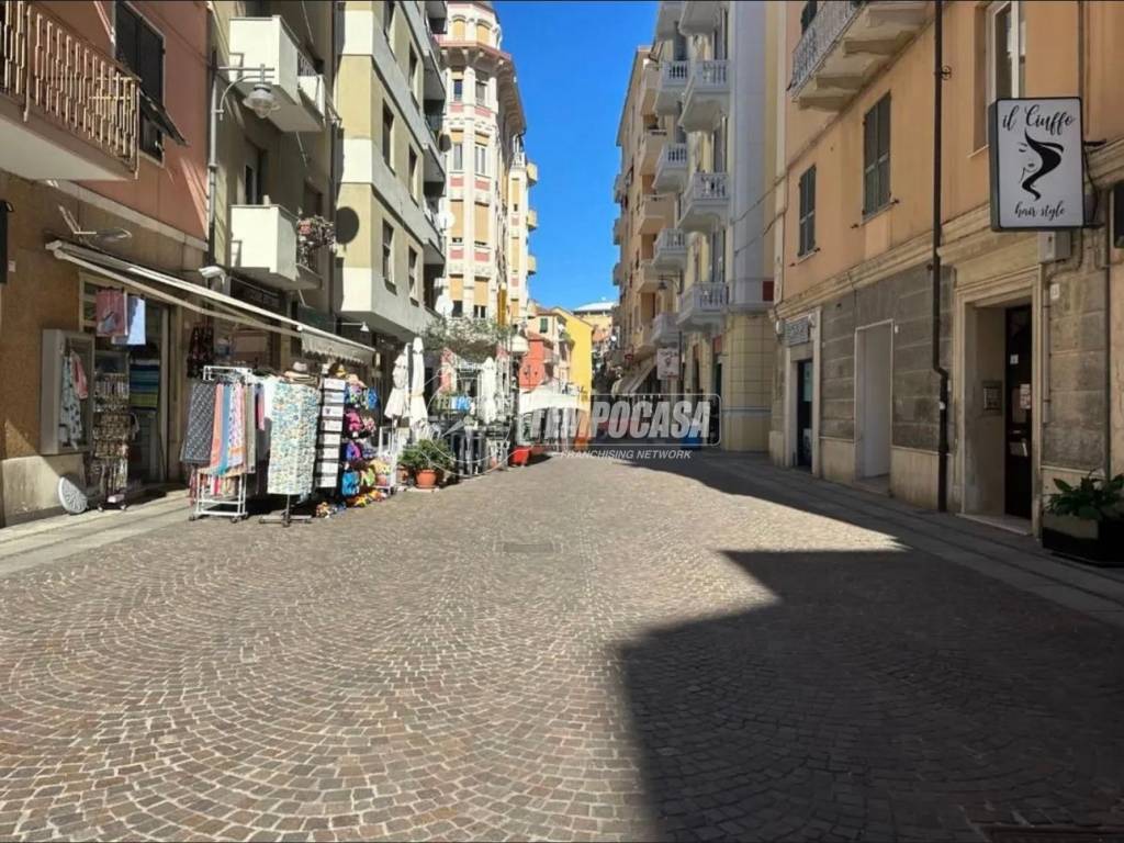 Appartamento a Vado ligure in Via Antonio Gramsci 30 - Foto 5