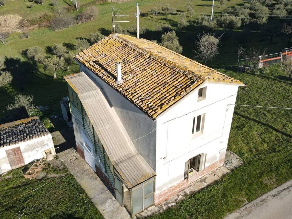 Rustico / casale a Penne in Località Casale, 580 - Foto 2
