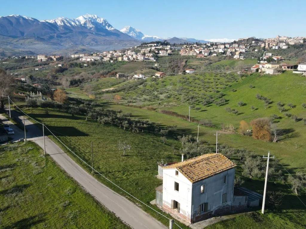 Rustico / casale a Penne in Località Casale, 580 - Foto 4