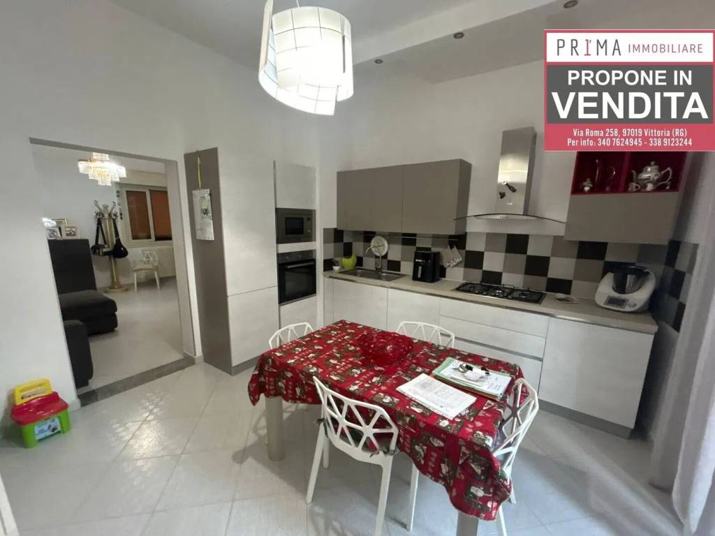 Villa a Vittoria in Via Della Rinascita, 71 - Foto 2