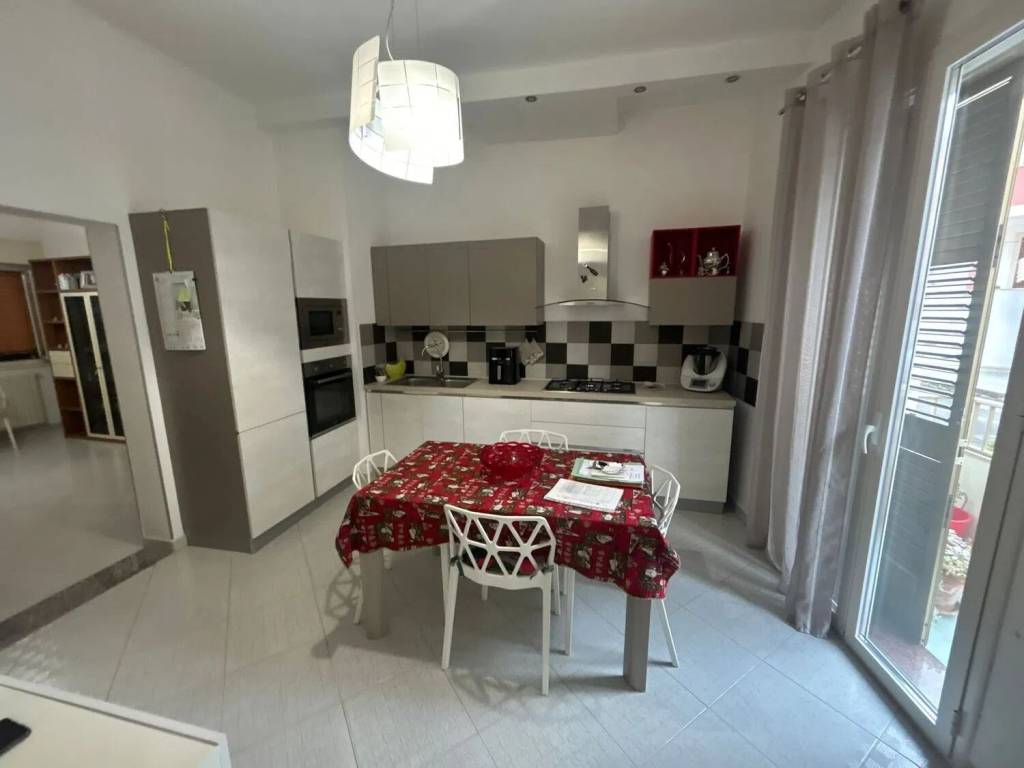 Villa a Vittoria in Via Della Rinascita, 71 - Foto 4