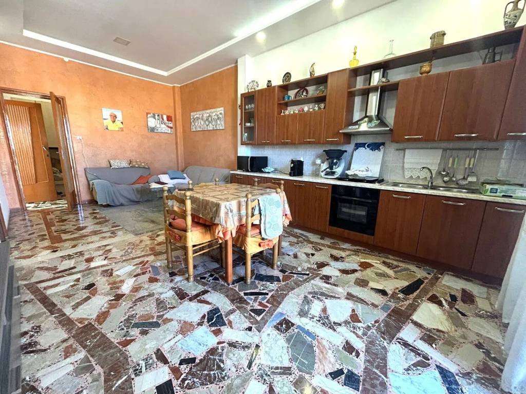 Villa a Vittoria in Via R. Settimo - Foto 2