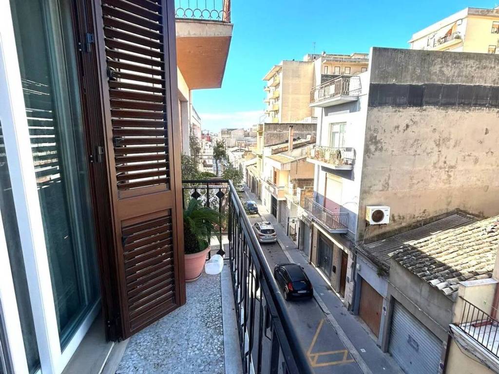 Villa a Vittoria in Via R. Settimo - Foto 5