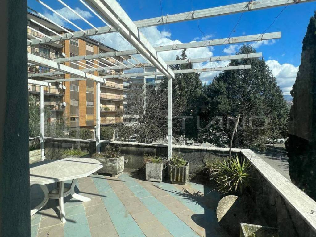 Immobile a Rende in PIAZZA DELLA LIBERTA, 35 - Foto 2