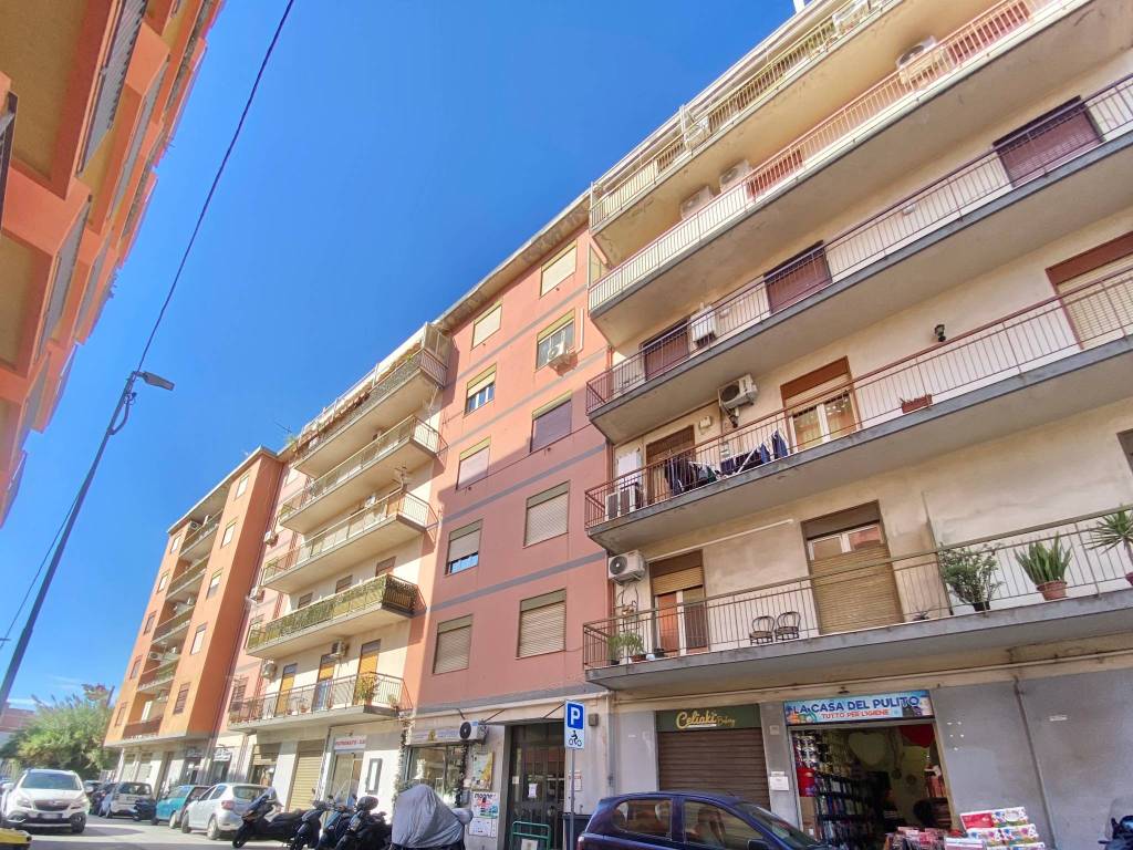 Appartamento a Messina in Via Consolare Valeria - Foto 3