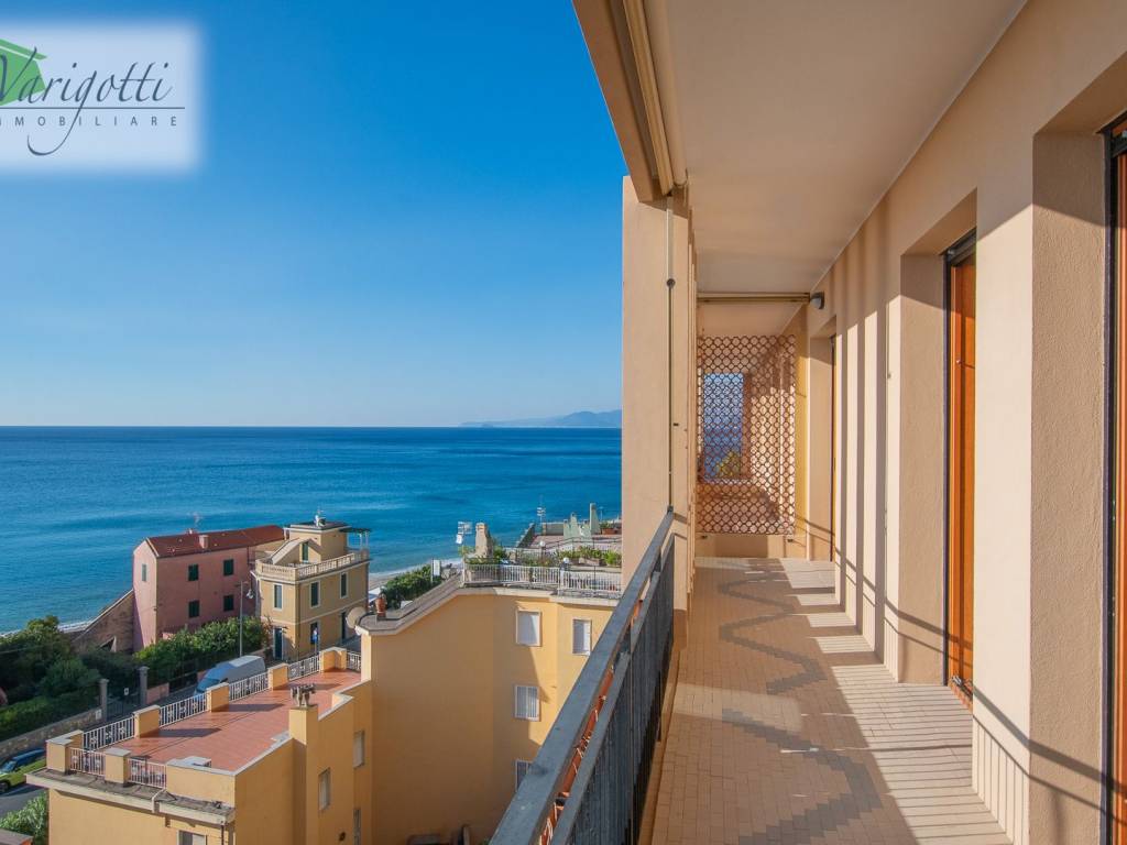 Appartamento a Finale ligure in Strada degli Ulivi, 9 - Foto 4