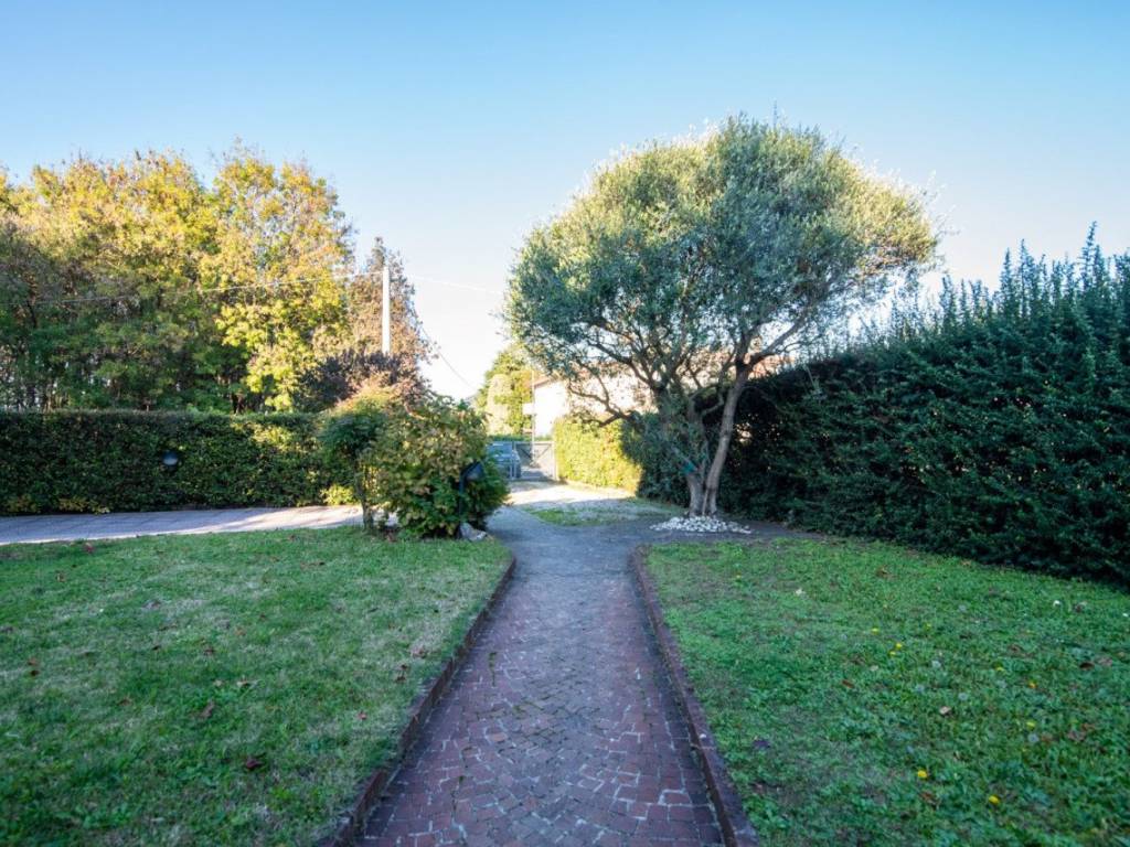 Villa a Torreglia in Via Monte Solone - Foto 2