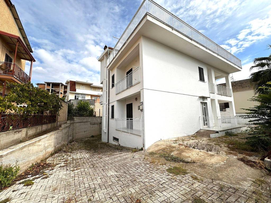 Palazzo / stabile a Cervino - Foto 2