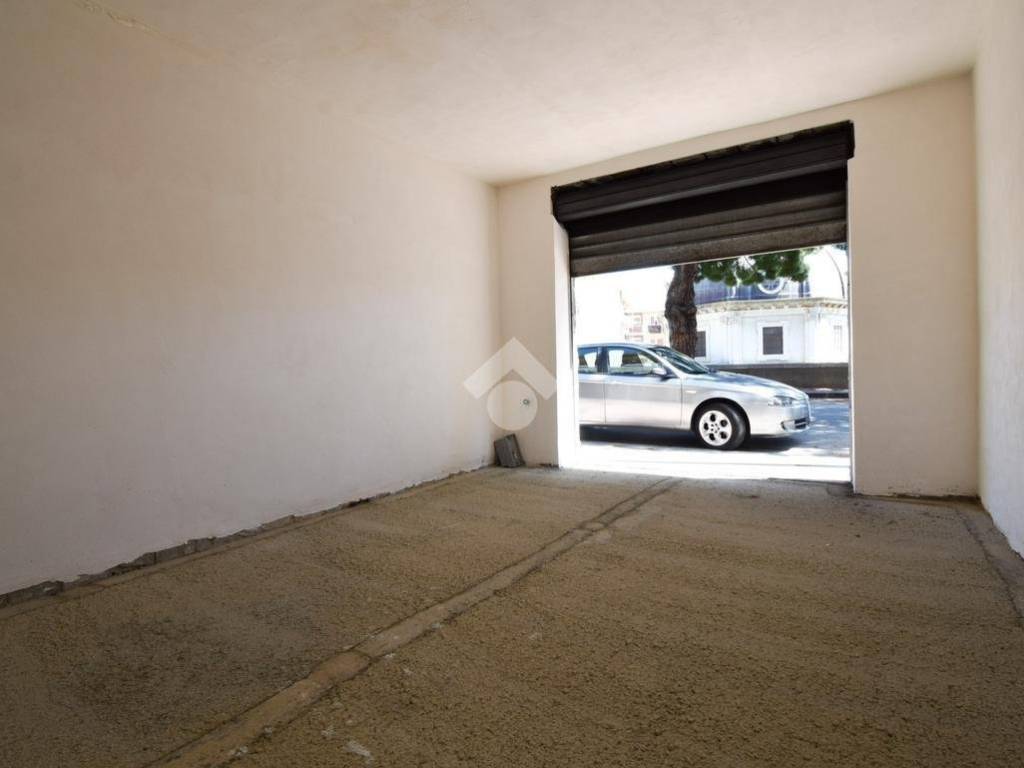 Immobile a Messina in Deposito Viale Regina Margherita, 55 - Foto 5
