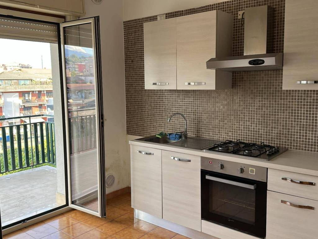 Appartamento a Catania in Via Domenico Morelli - Foto 4