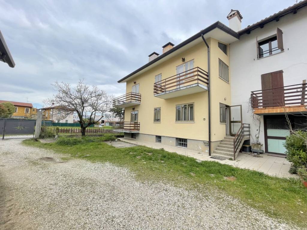 Casa indipendente a Udine in Via Buttrio - Foto 4