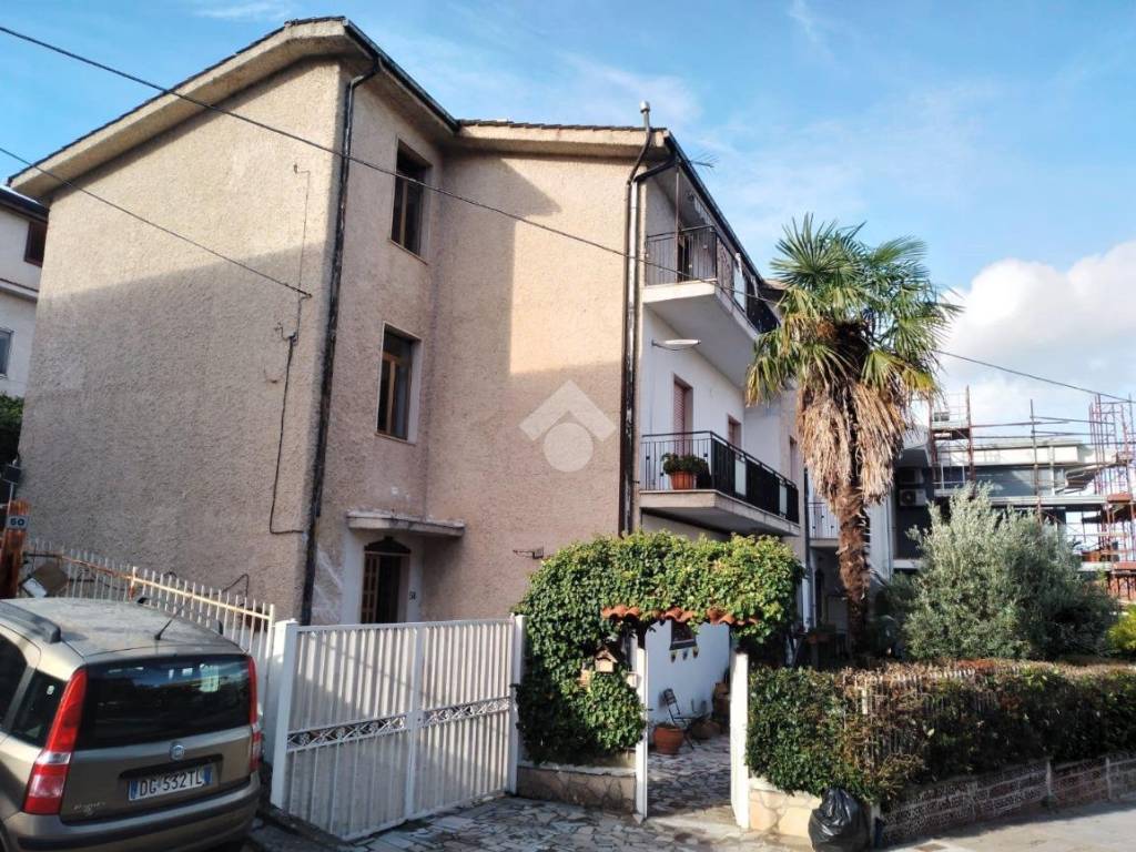 Appartamento a Castrolibero in Viale della Resistenza, 58 - Foto 2