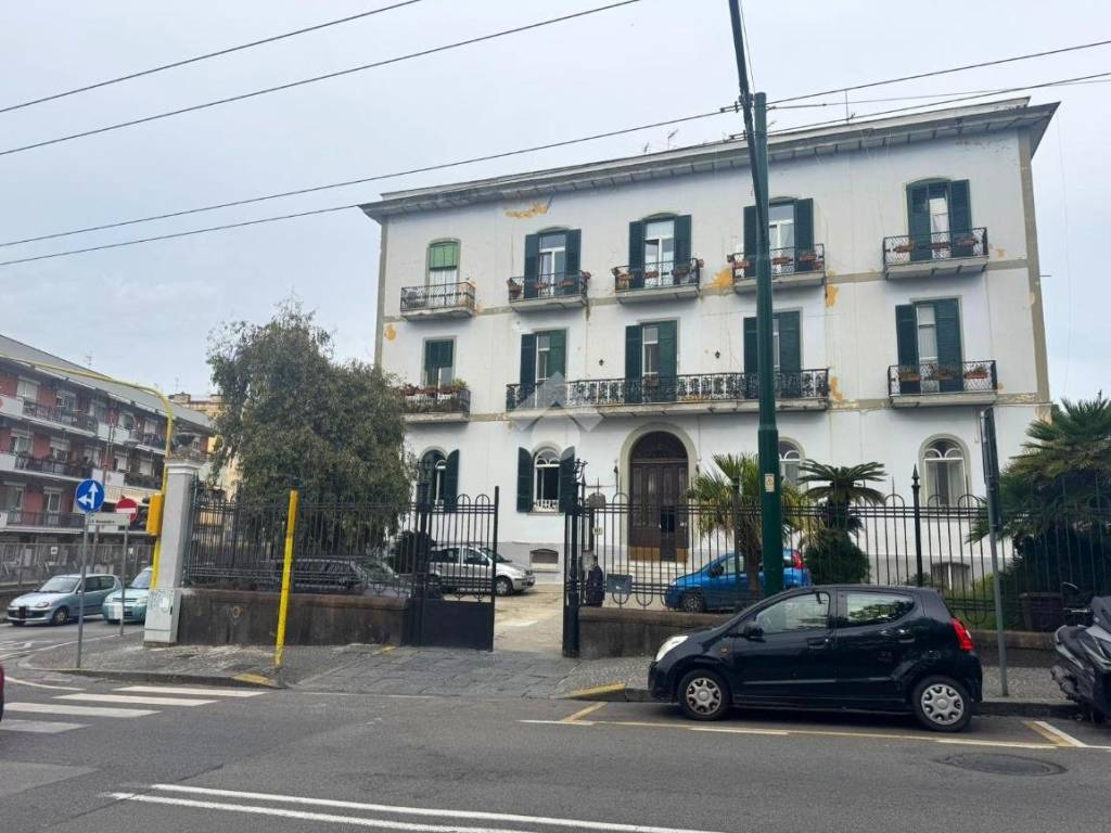 Appartamento a Portici in Via Armando Diaz, 117 - Foto 3