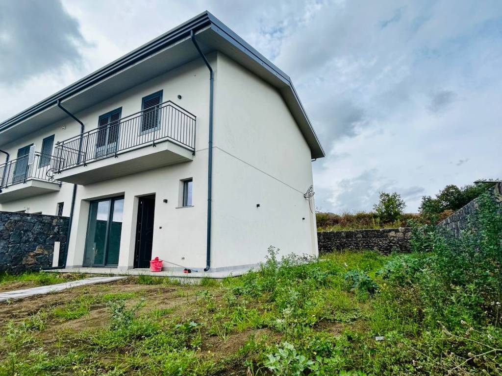 Villetta a schiera a Aci sant'antonio - Foto 3