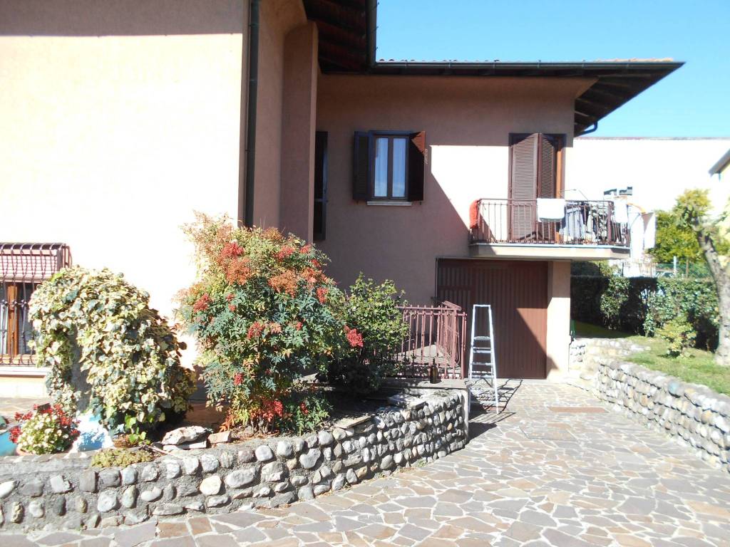 Villa a Carugo in Via Vincenzo Monti - Foto 4