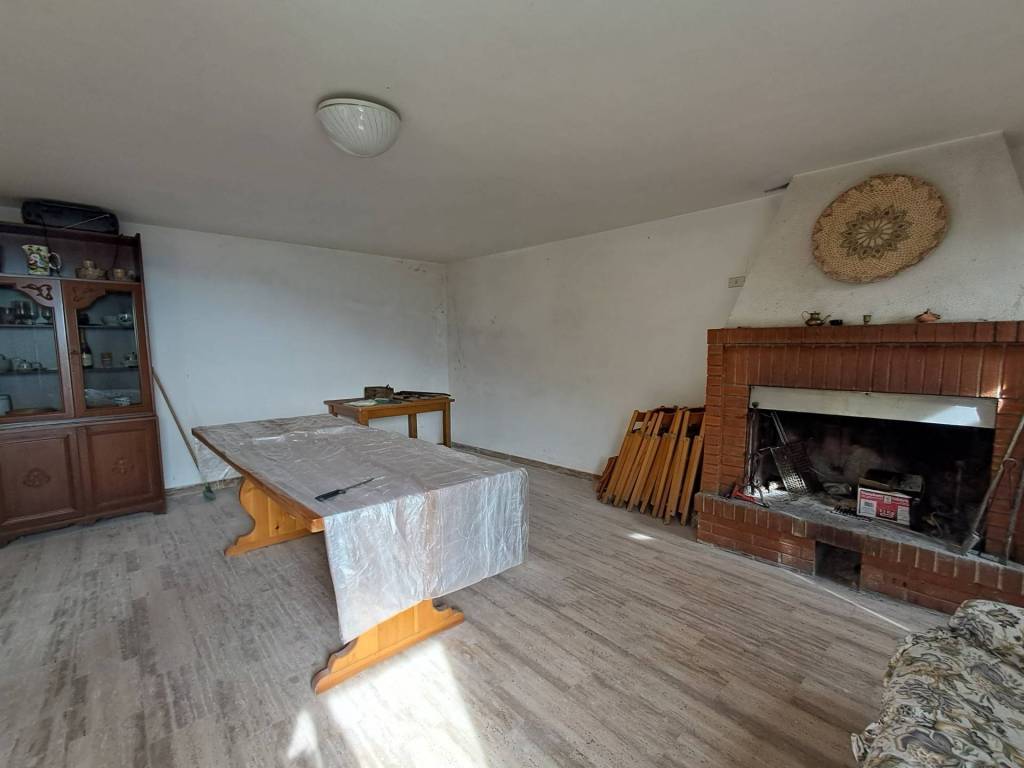Casa indipendente a Ascoli piceno in Frazione Case di Cioccio - Foto 5