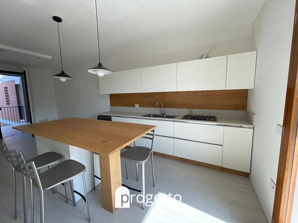 Appartamento a Vicenza in Via Lago di Zurigo - Foto 5