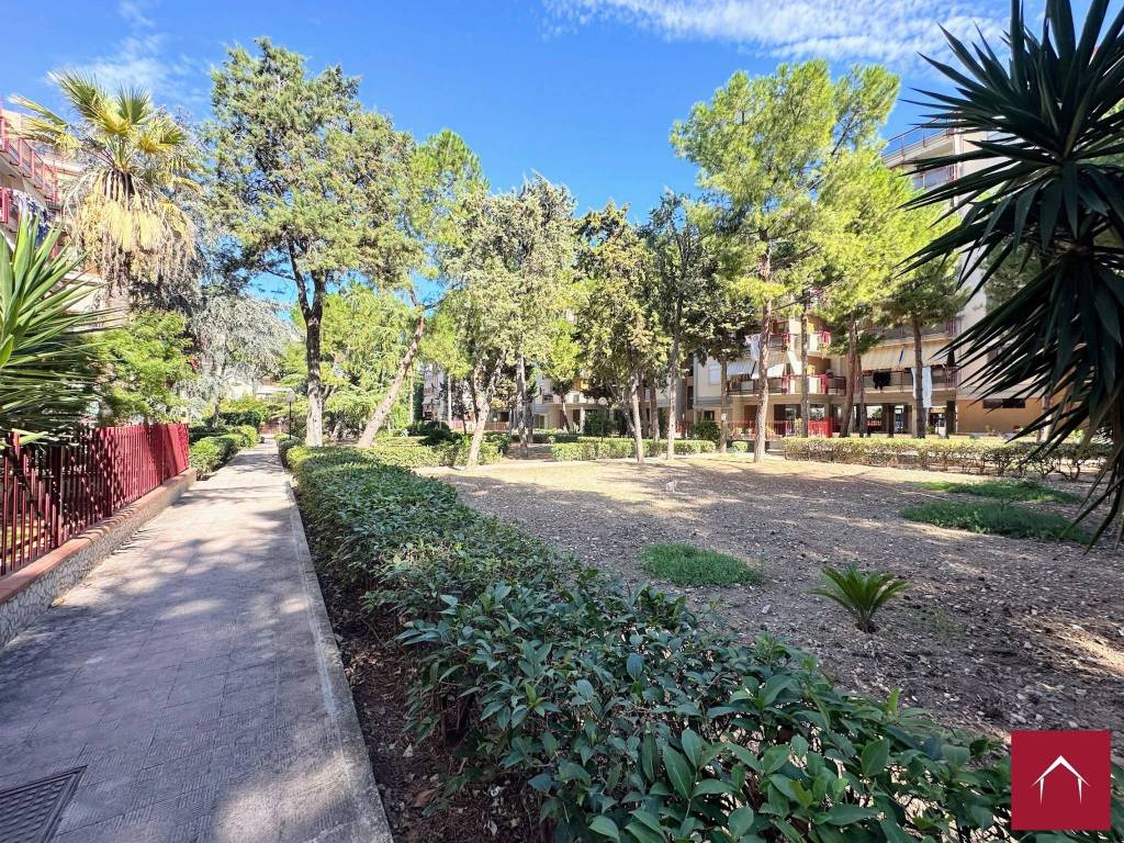 Appartamento a Barletta in Viale Dante Alighieri, 17 - Foto 4