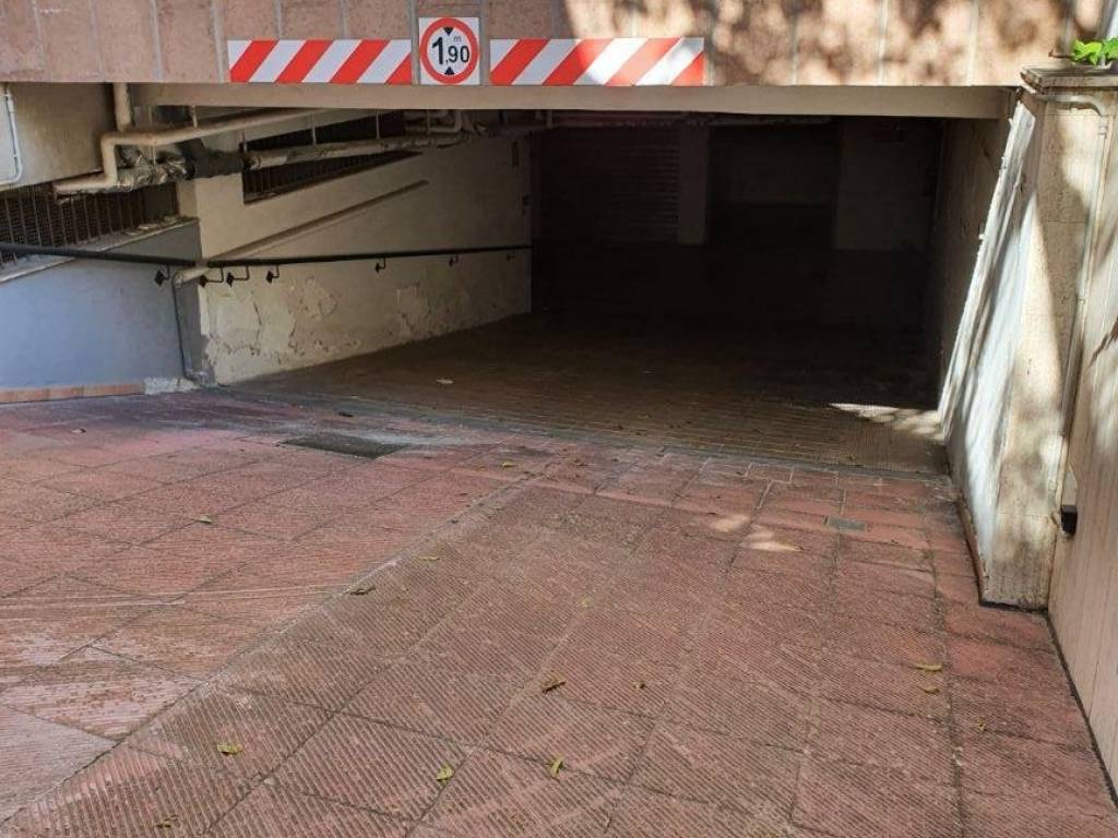 Box / garage a Lecce in Via Salvatore Trinchese - Foto 2