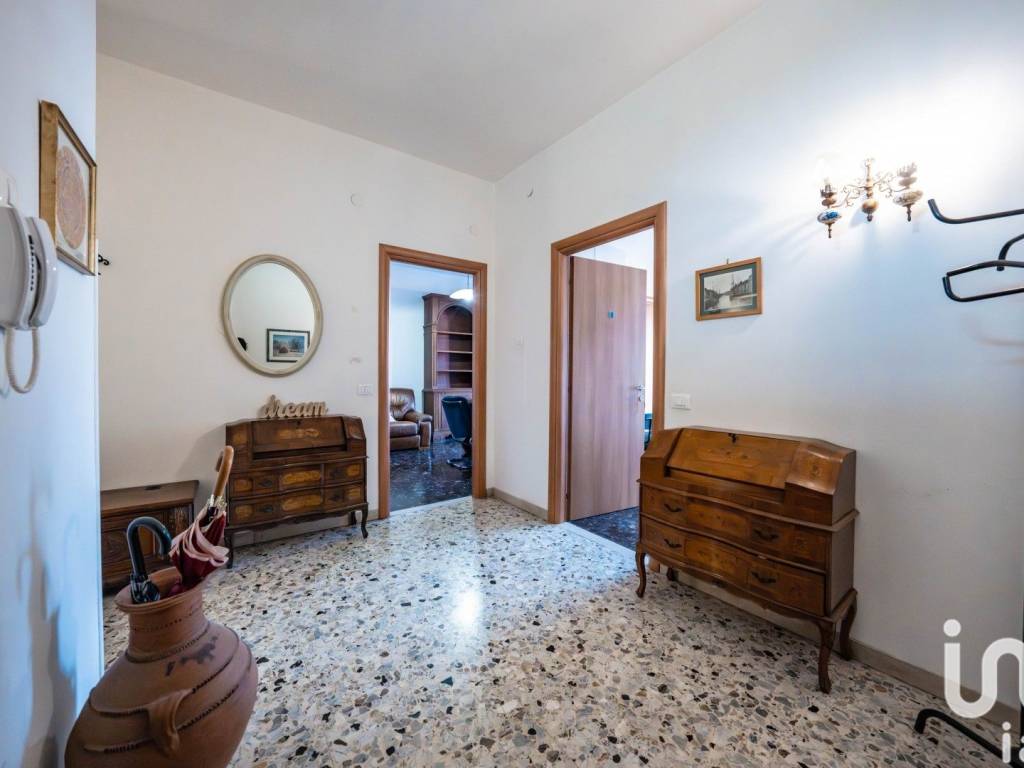 Appartamento a Verona in Via ANTONIO PISANO - Foto 2