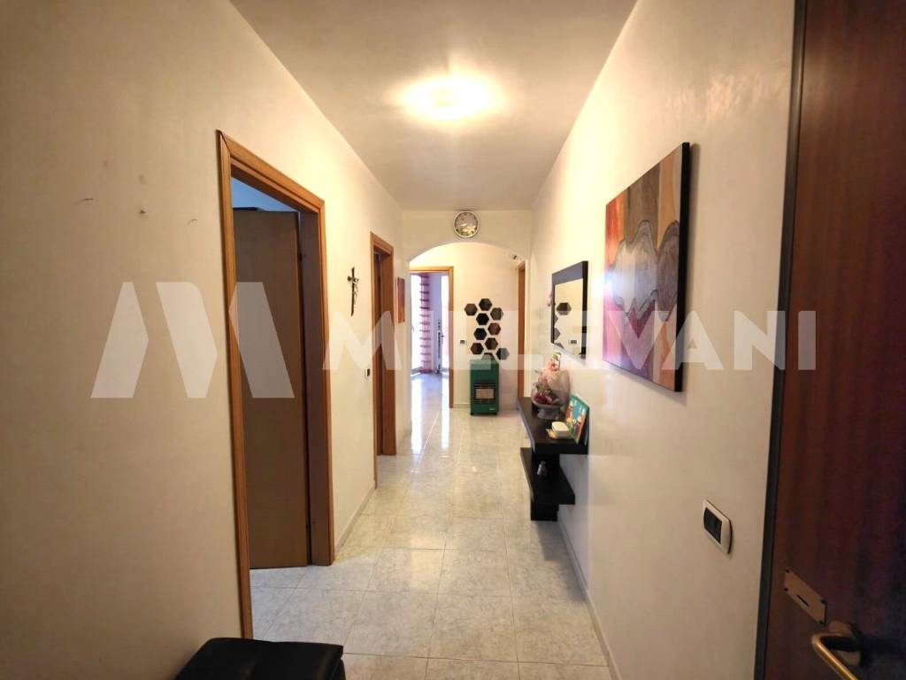 Appartamento a Scicli in Via Enrico Berlinguer - Foto 2