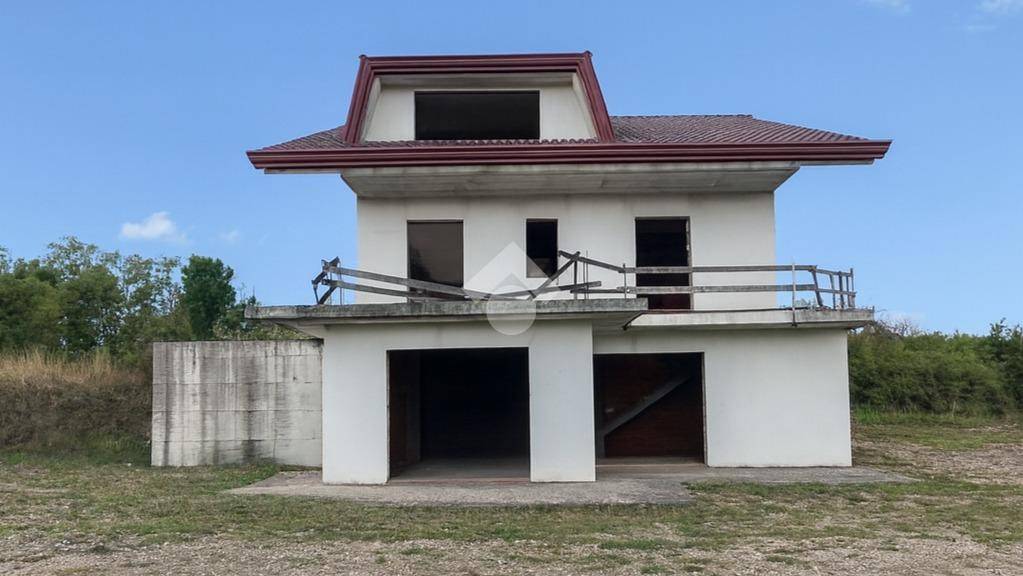 Rustico / casale a Frosinone in Via Faito, 71 - Foto 2