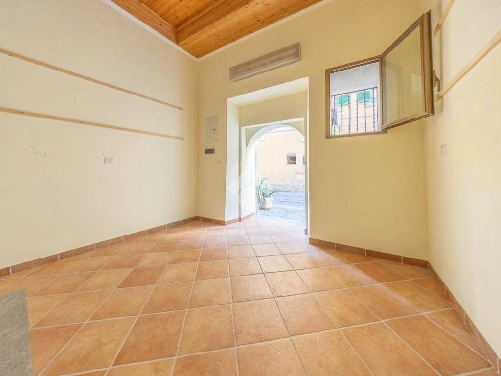 Rustico / casale a Monte porzio catone in Via Vittorio Emanuele II, 47 - Foto 2