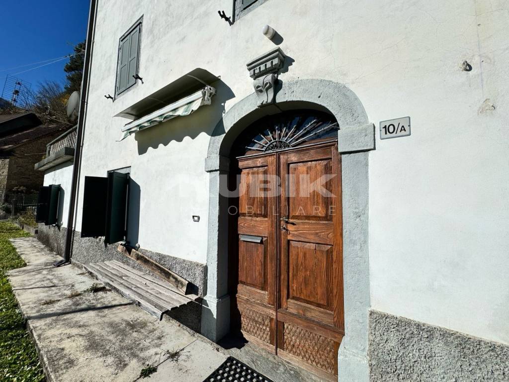 Villa a Ovaro in Via Fenon di Entrampo, 18 - Foto 2