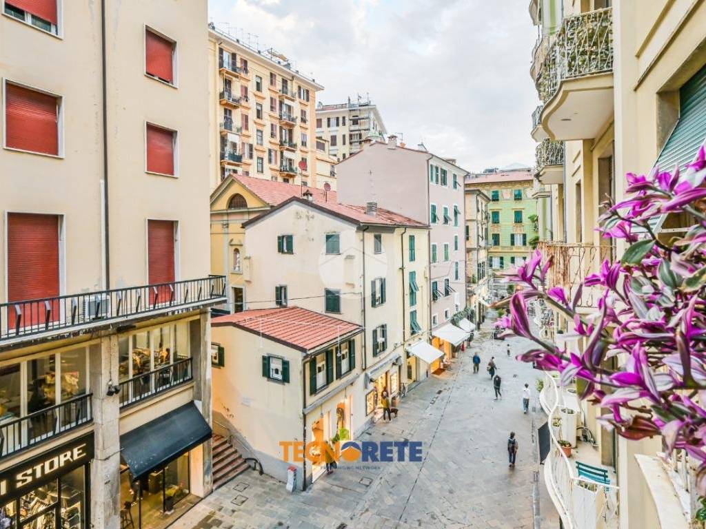 Appartamento a La spezia in PIAZZA SANT'AGOSTINO, 38 - Foto 4