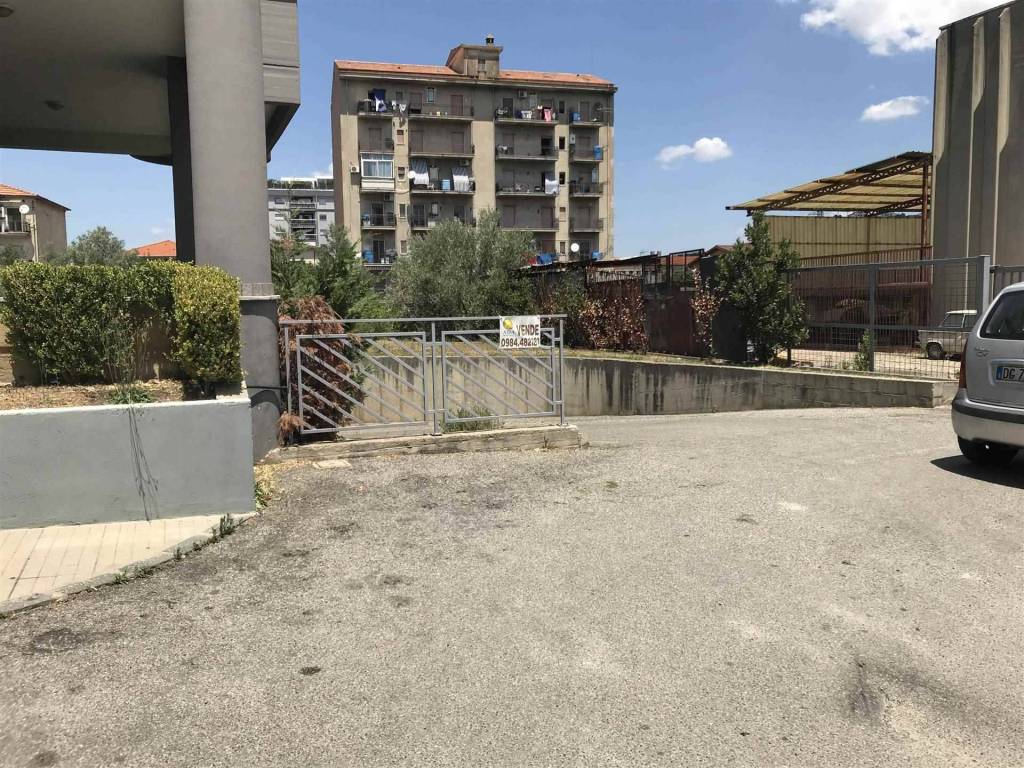 Box / garage a Cosenza - Foto 3