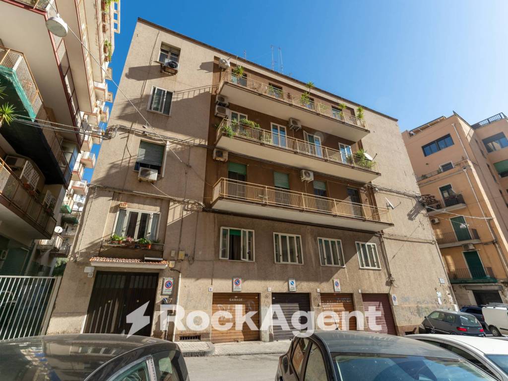 Appartamento a Catania in Via Livorno, 10 - Foto 4