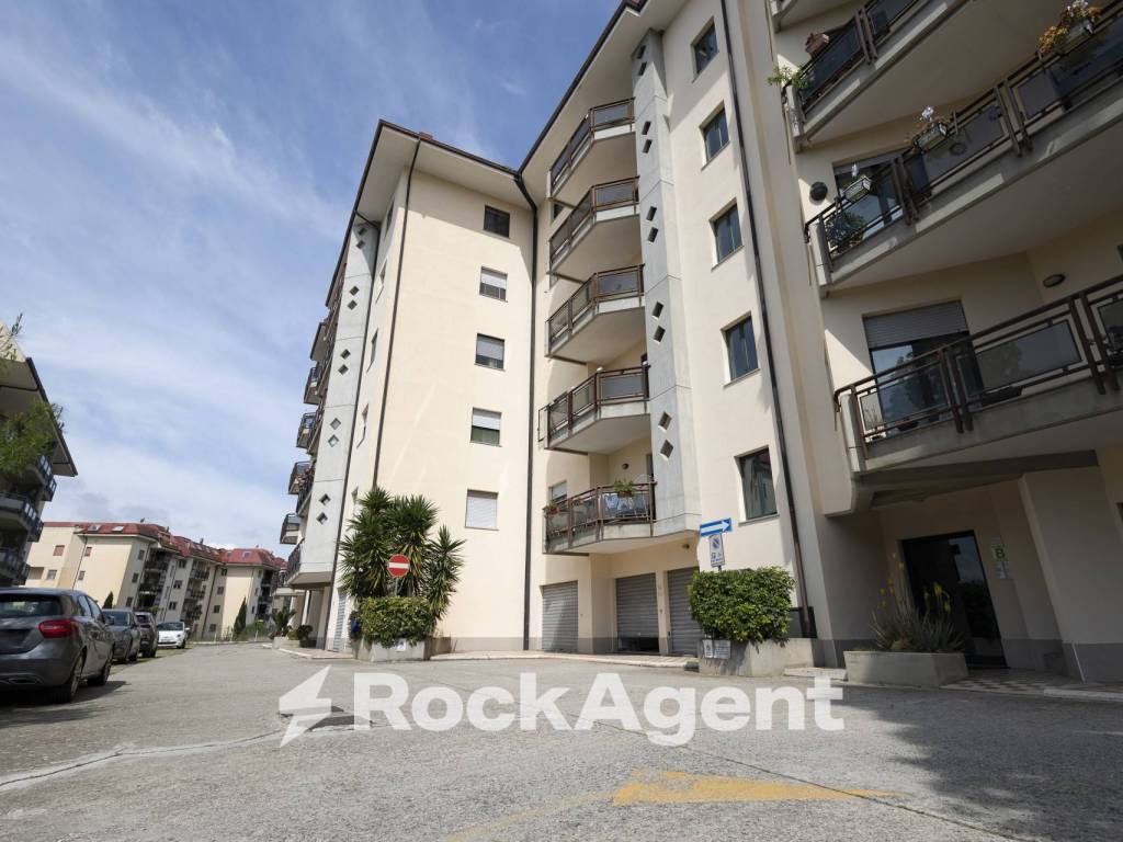 Appartamento a Catanzaro in Via Paul Herris - Foto 3