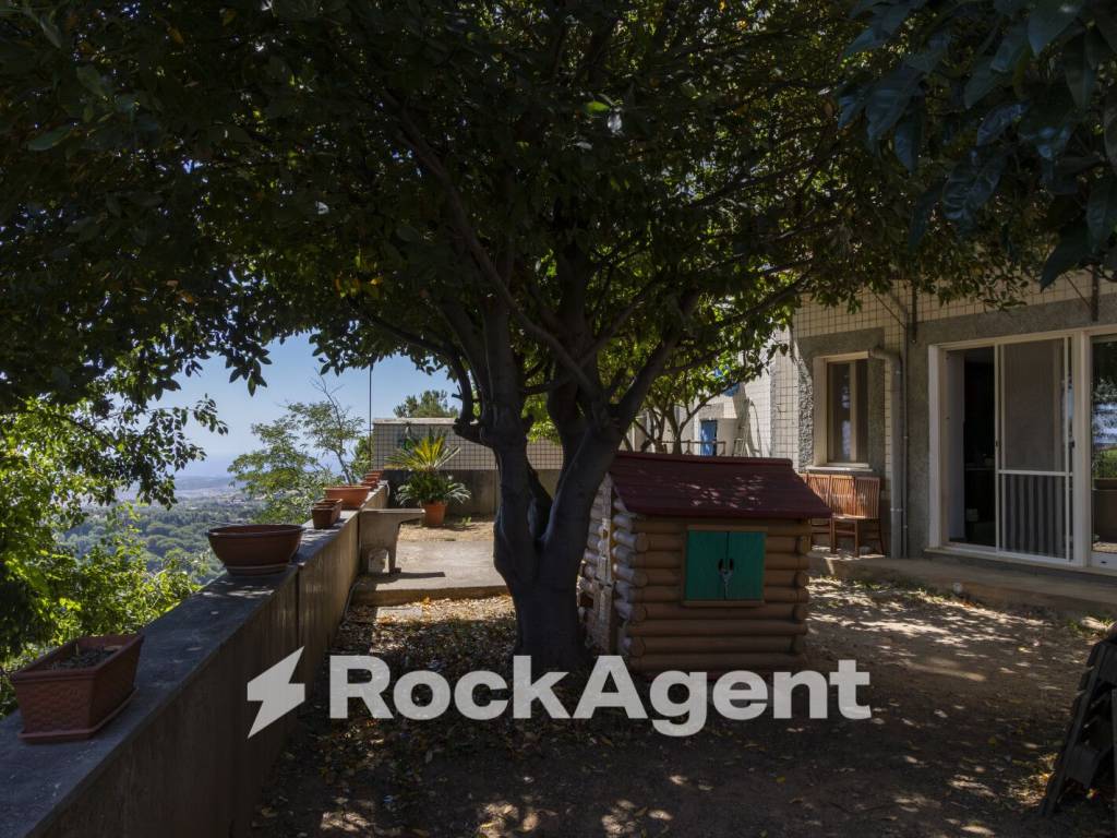 Appartamento a Catanzaro in Via Giuseppe Schipani - Foto 2