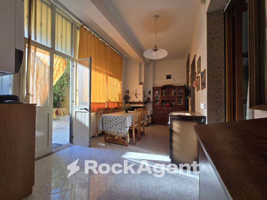 Palazzo / stabile a Carmiano in Via Principe di Napoli, 31 - Foto 4