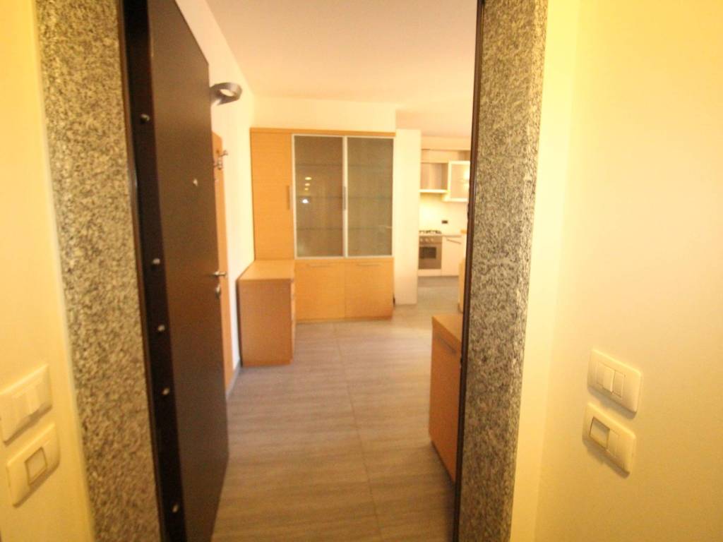 Appartamento a Como in Via Gaspare Rosales - Foto 2