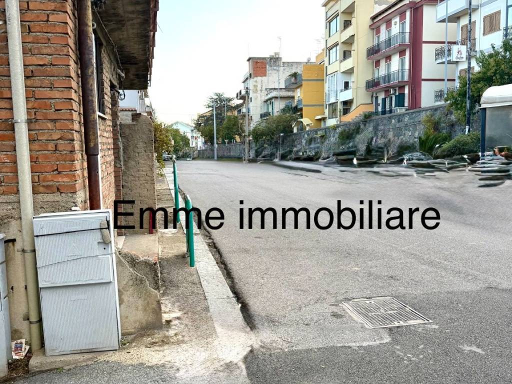 Box / garage a Messina in Via Nazionale in Santa Margherita - Foto 2