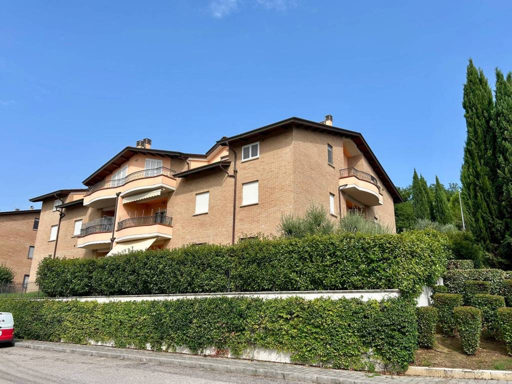 Appartamento a Deruta in Via dell'Engobbio - Foto 2
