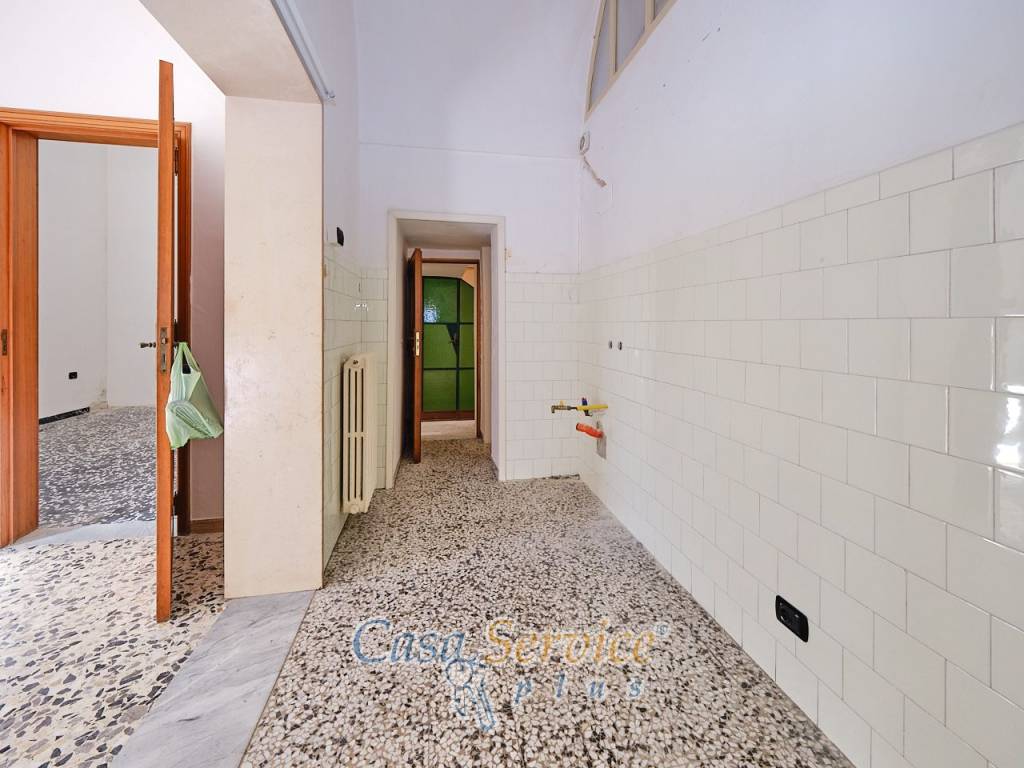 Appartamento a Parabita in Via Francesco Crispi - Foto 4