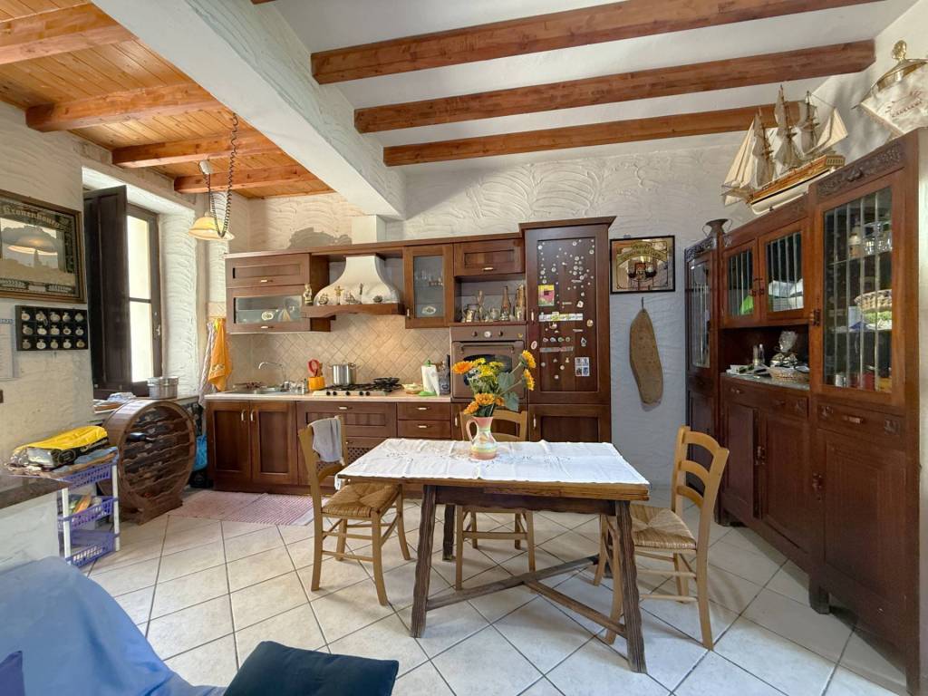 Appartamento a Cagliari in Via San Dona', 9 - Foto 2