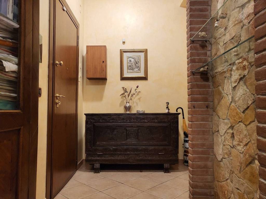 Appartamento a Cagliari in VIA SIDNEY SONNINO, 147 - Foto 2