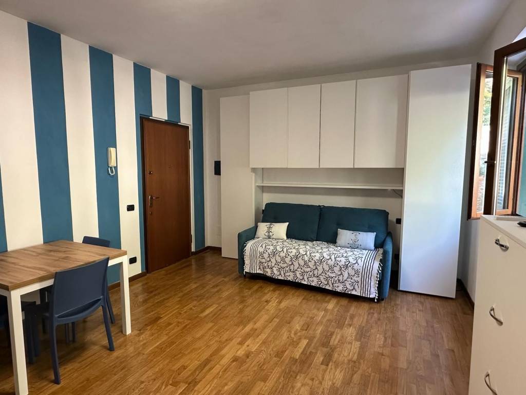 Appartamento a Imperia in Via Giacinto Menotti Serrati, 27 - Foto 4
