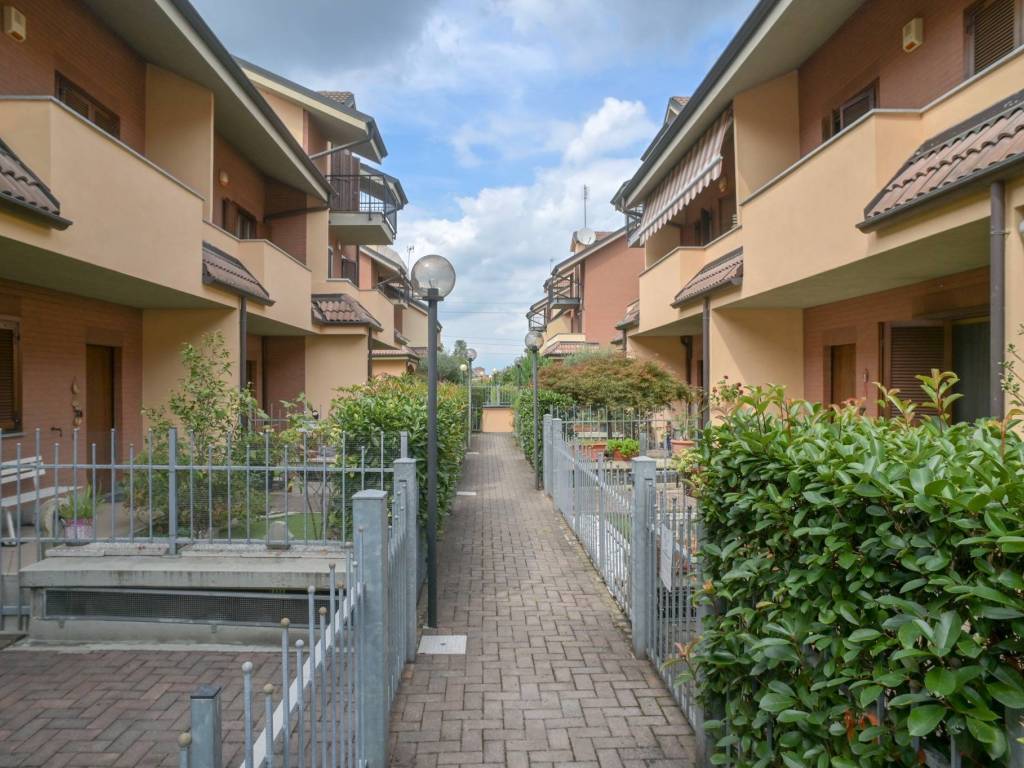 Villetta a schiera a Venaria reale in Via Antonio Colombo, 20 - Foto 4