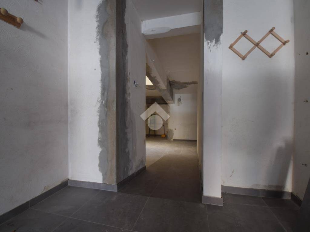 Immobile a Messina in NEGOZIO VIALE SAN MARTINO, 407 - Foto 3