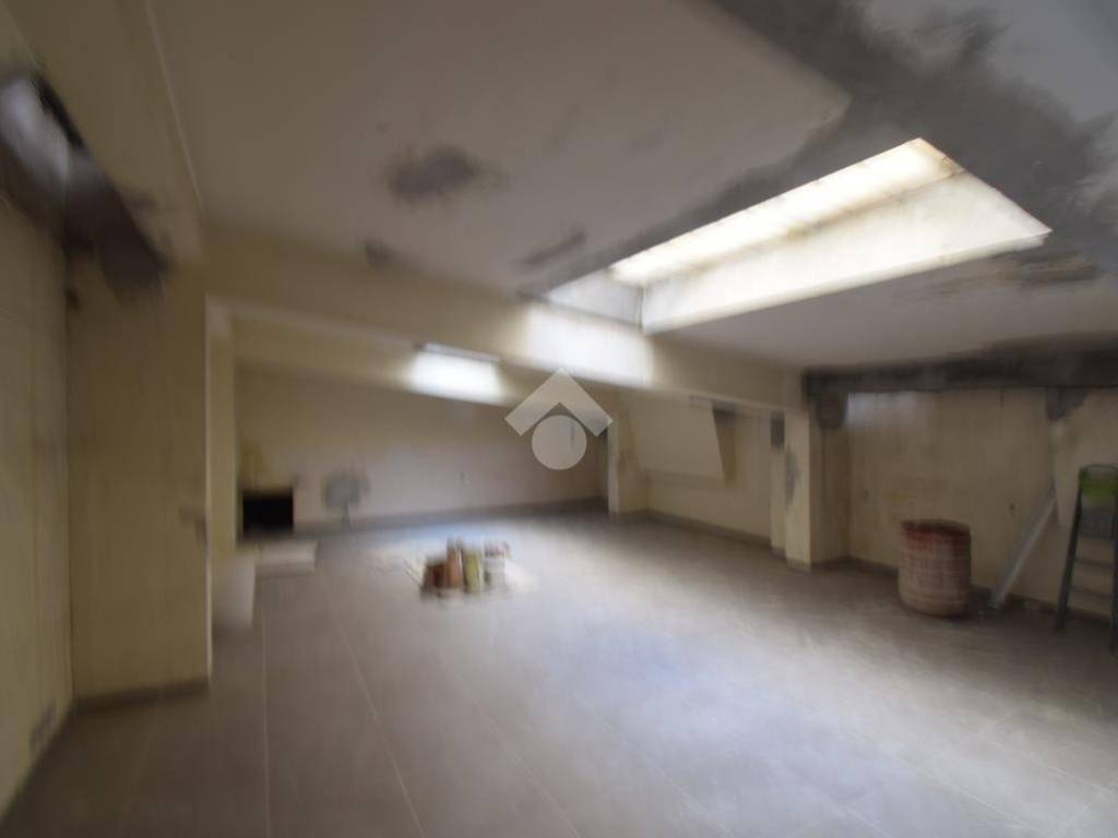 Immobile a Messina in NEGOZIO VIALE SAN MARTINO, 407 - Foto 5