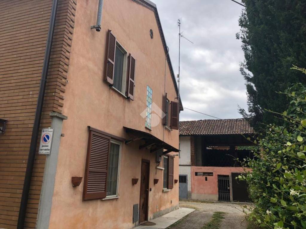 Rustico / casale a Inverno e monteleone in Piazzale Cavalieri di Malta, 14 - Foto 2