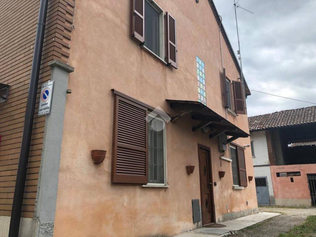 Rustico / casale a Inverno e monteleone in Piazzale Cavalieri di Malta, 14 - Foto 3