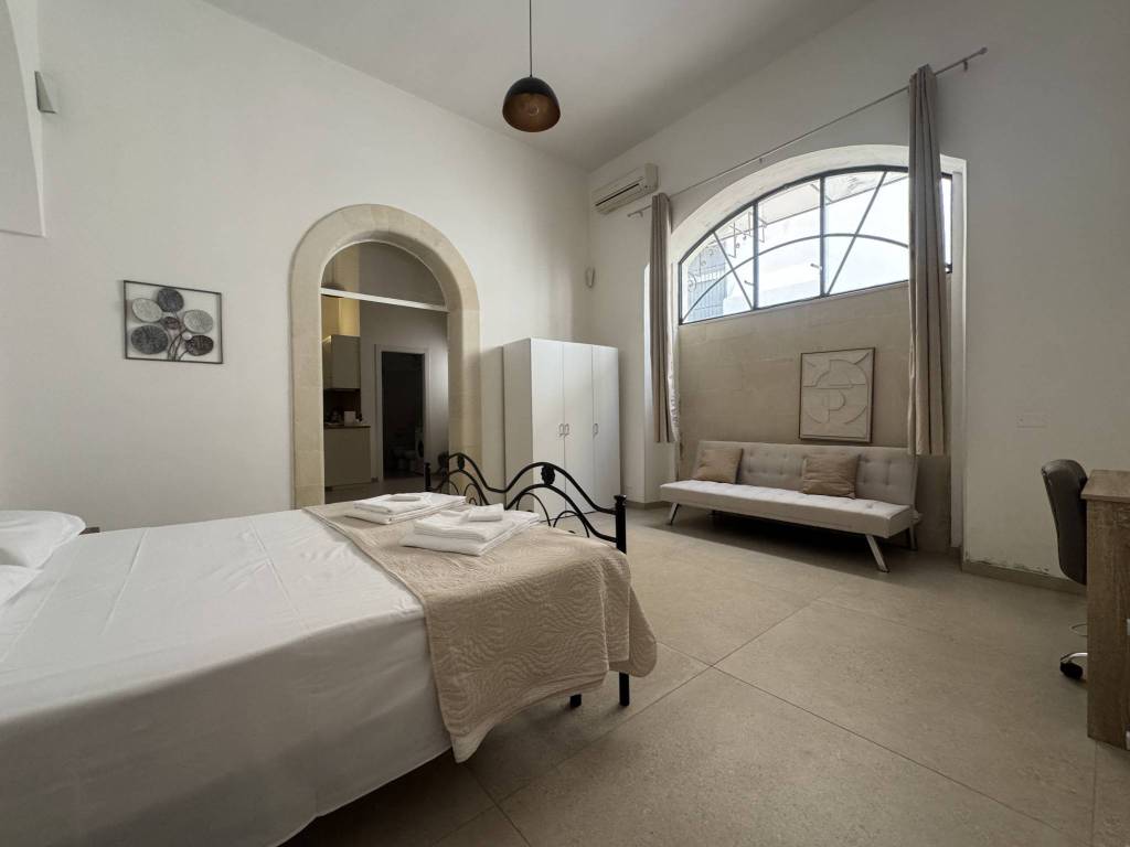 Villa a Lecce in Via Carlo Russi - Foto 2